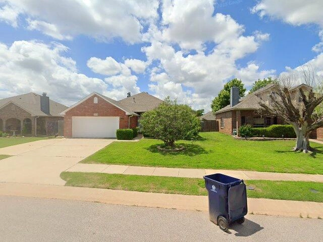 House image located at Yukon, OK 73099