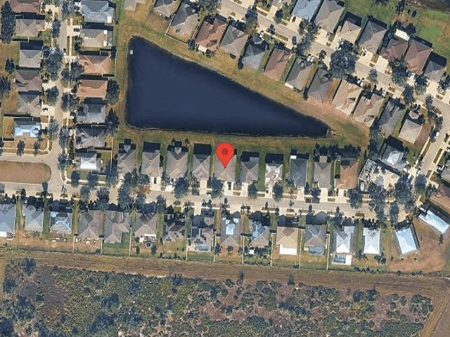 House image located at Ruskin, FL 33570