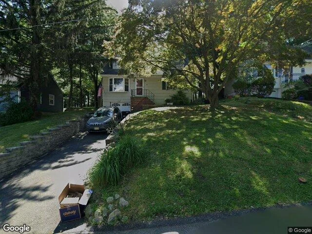 House image located at Oakland, NJ 07436