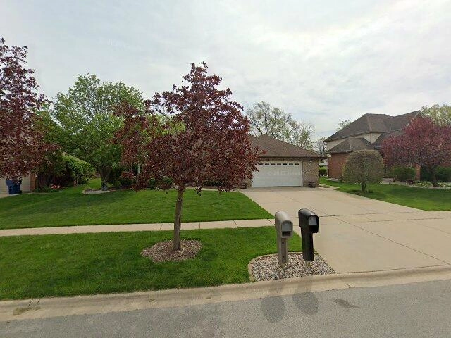 House image located at New Lenox, IL 60451