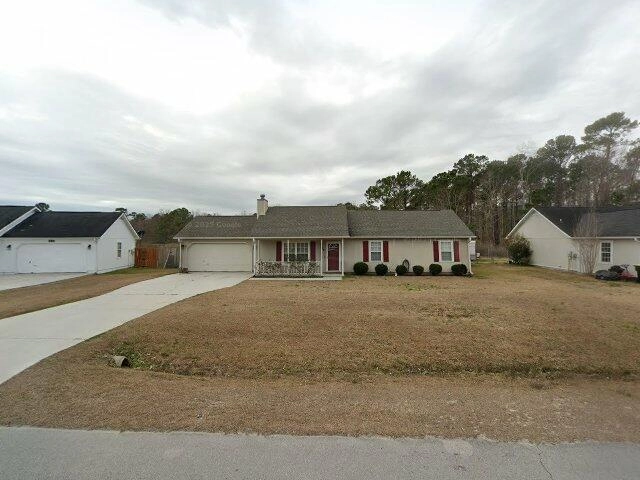 House image located at Hubert, NC 28539