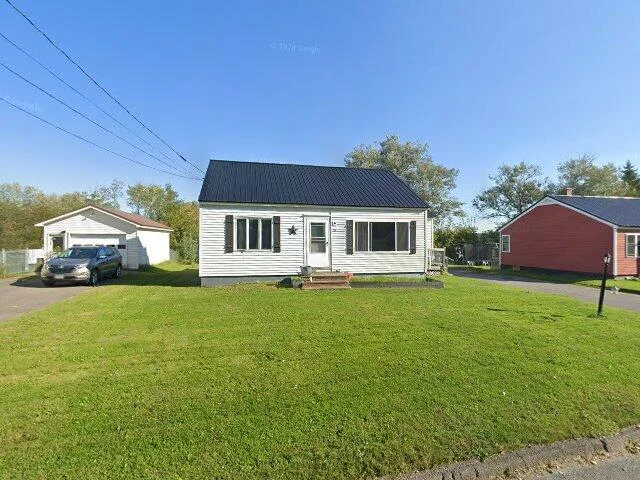 House image located at Caribou, ME 04736