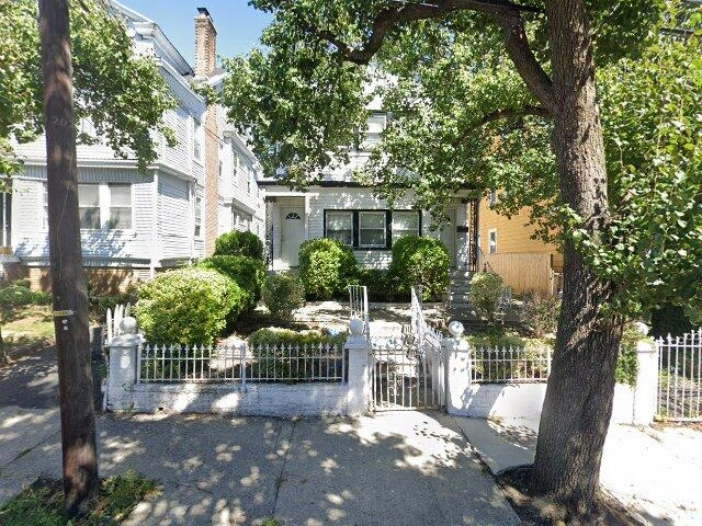 House image located at Newark, NJ 07112