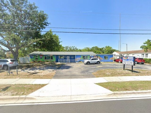 House image located at Saint Petersburg, FL 33713