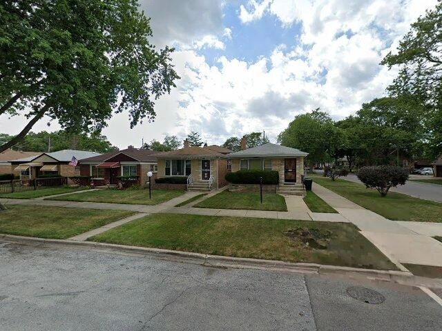 House image located at Chicago, IL 60643