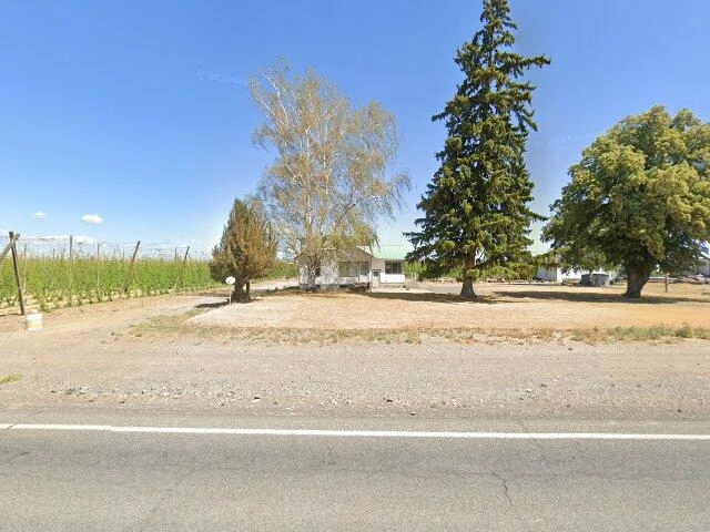 House image located at Toppenish, WA 98948