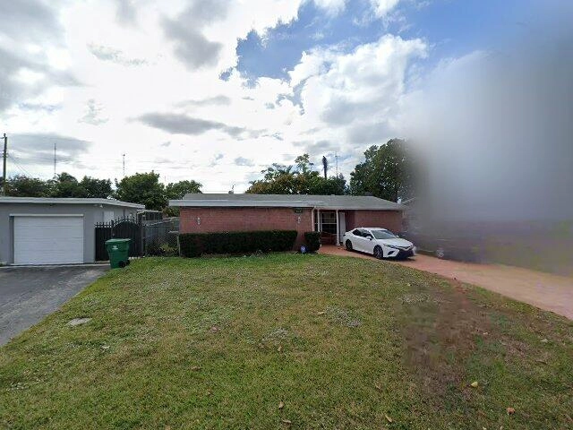 House image located at Hollywood, FL 33023