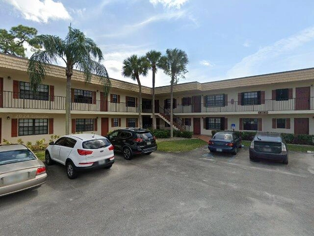 House image located at Lake Worth, FL 33463