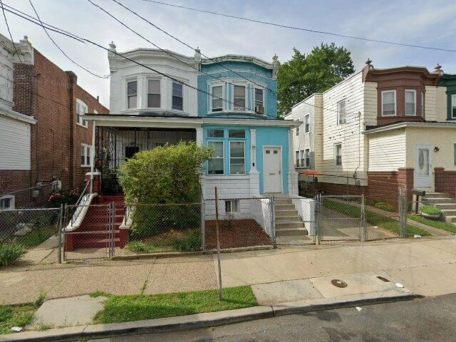 House image located at Camden, NJ 08105