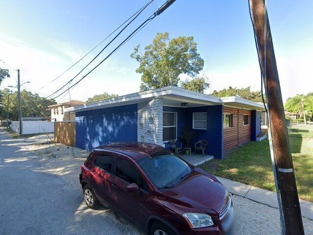 House image located at Saint Petersburg, FL 33705