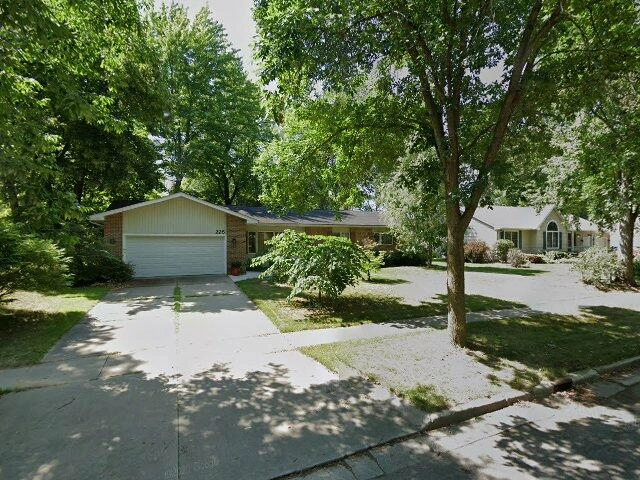 House image located at Creve Coeur, IL 61610