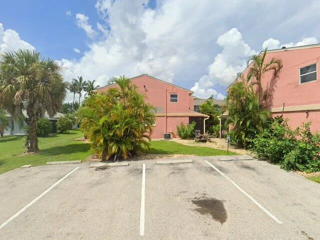 House image located at Fort Myers, FL 33908
