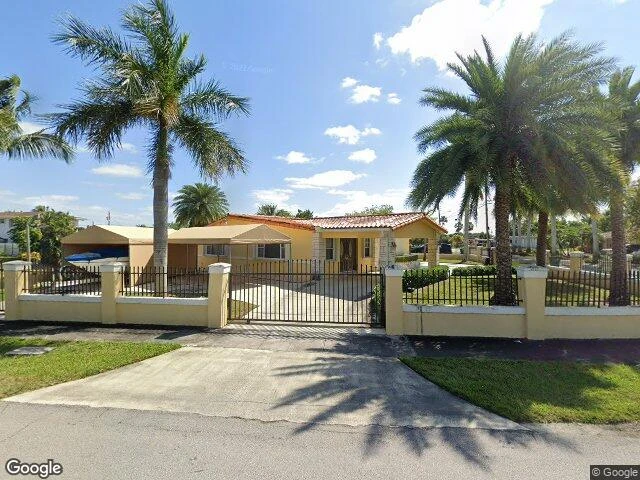 House image located at Miami, FL 33173