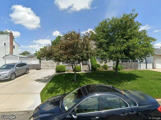 House image located at Islip, NY 11751