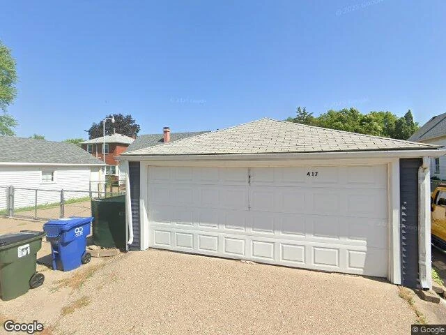 House image located at Davenport, IA 52803