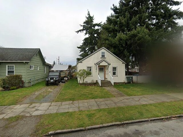 House image located at Everett, WA 98201