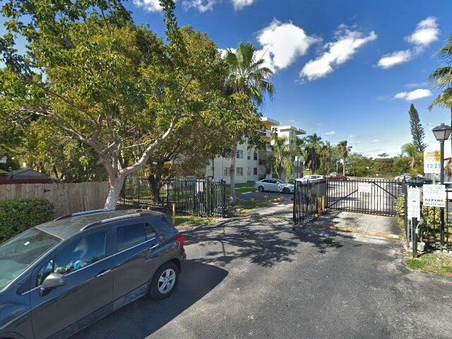 House image located at Miami, FL 33184