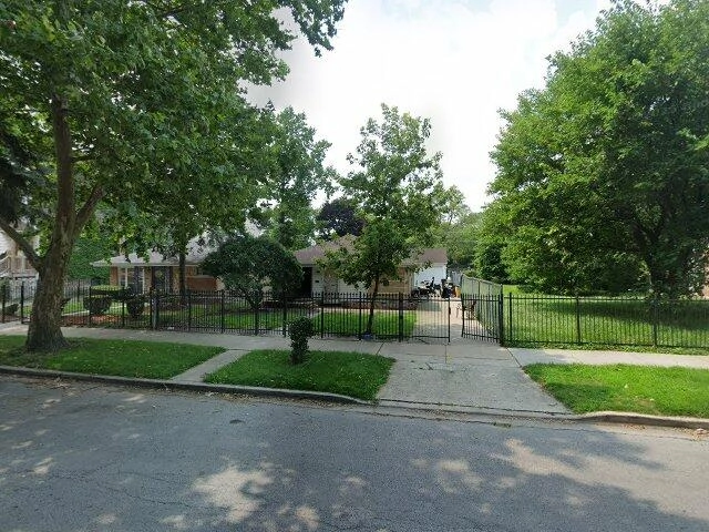 House image located at Chicago, IL 60637