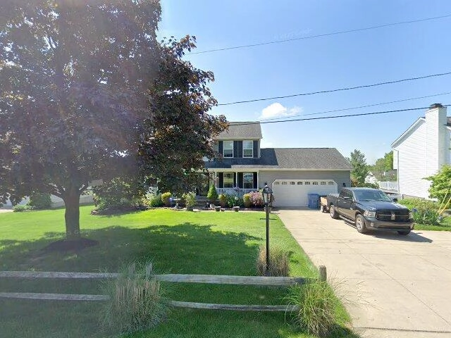 House image located at Akron, OH 44319