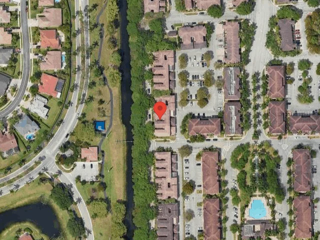 House image located at Hollywood, FL 33027