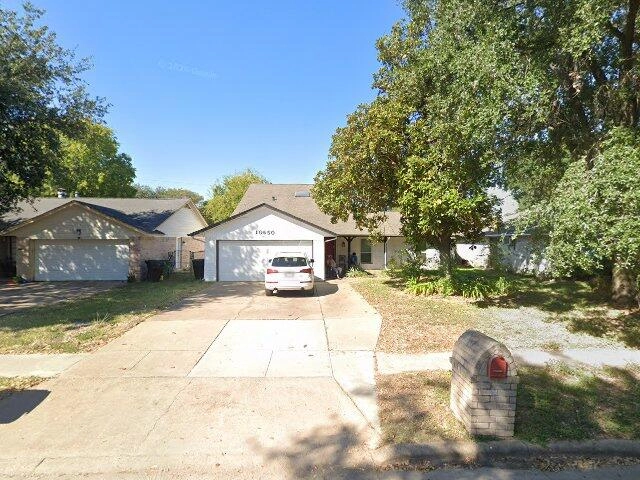 House image located at Houston, TX 77043