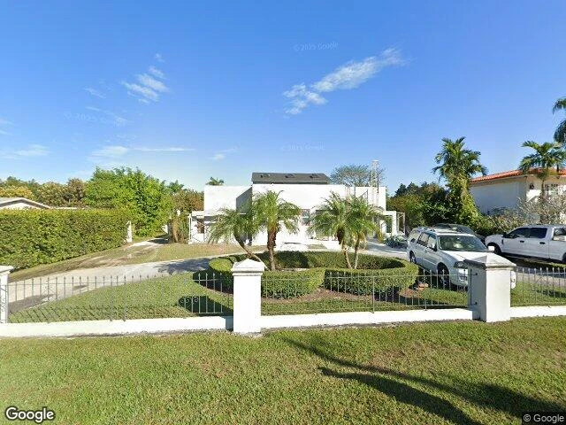 House image located at Miami, FL 33175