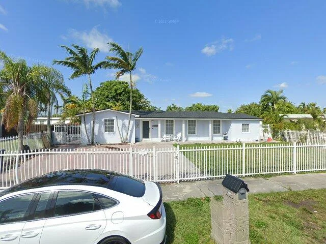 House image located at Miami, FL 33173