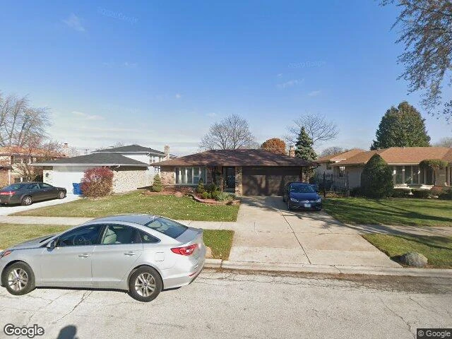 House image located at South Holland, IL 60473