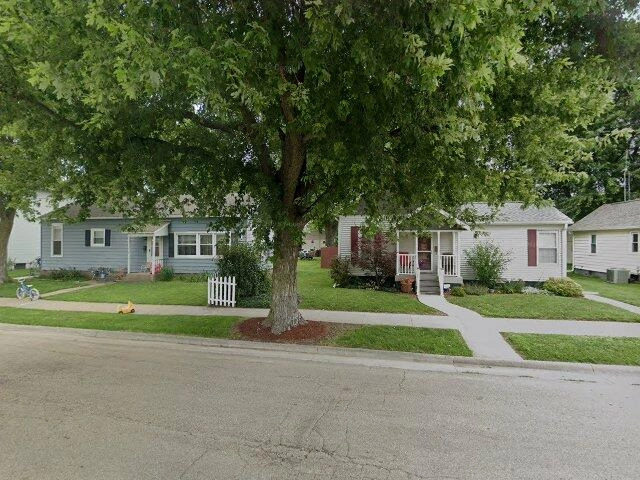 House image located at North Bend, OR 97459