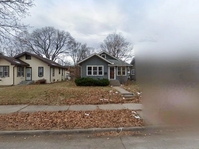 House image located at Minneapolis, MN 55412