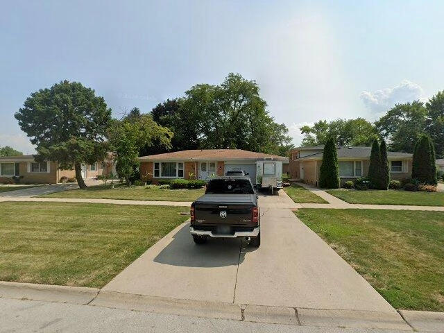 House image located at South Holland, IL 60473