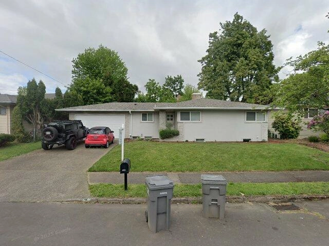 House image located at Portland, OR 97216