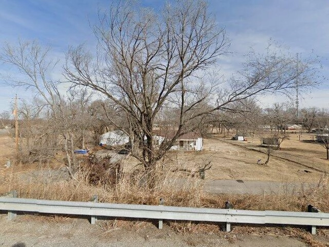 House image located at Haysville, KS 67060