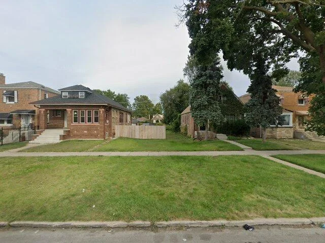 House image located at Chicago, IL 60619