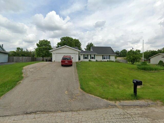 House image located at Roscoe, IL 61073