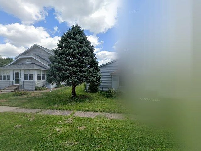 House image located at Burlington, IA 52601