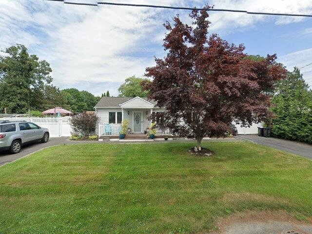 House image located at Mastic Beach, NY 11951