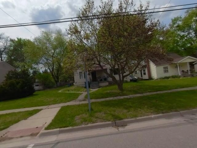 House image located at Montrose, MI 48457