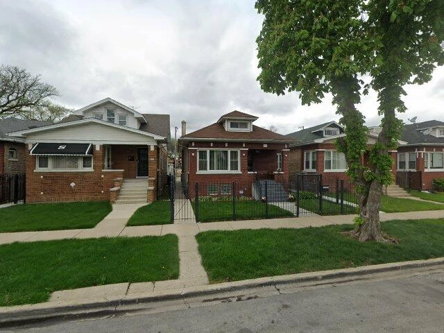 House image located at Chicago, IL 60651