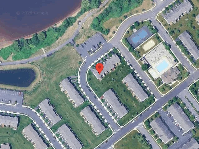 House image located at Riverton, NJ 08077