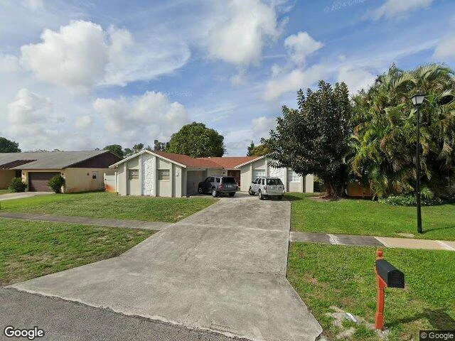 House image located at West Palm Beach, FL 33413