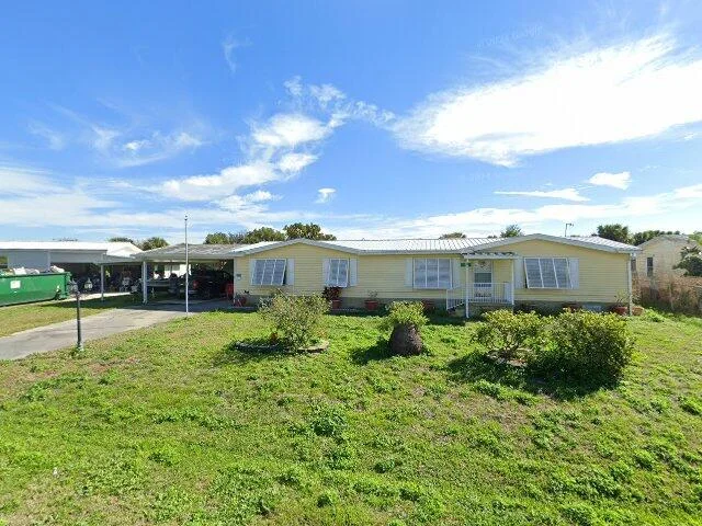 House image located at Okeechobee, FL 34974