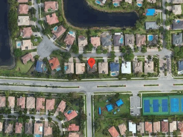 House image located at Hollywood, FL 33027