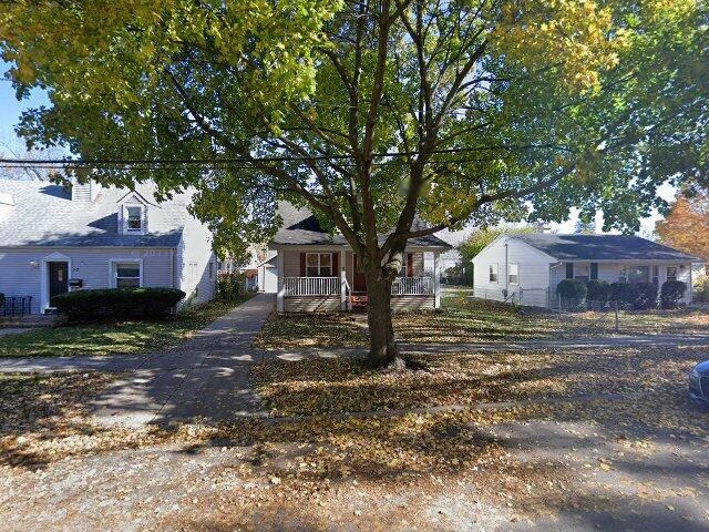 House image located at Elgin, IL 60123