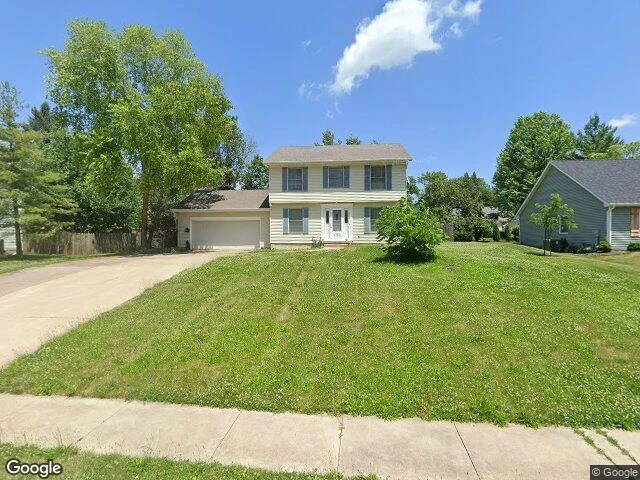 House image located at Davenport, IA 52803