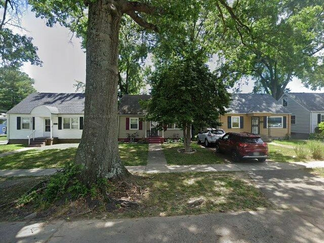 House image located at Louisville, KY 40211