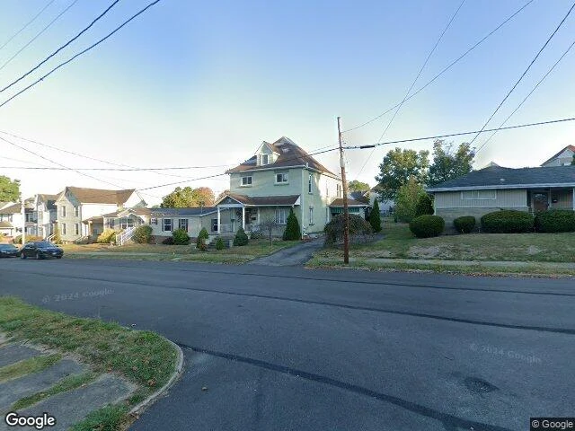 House image located at Connellsville, PA 15425