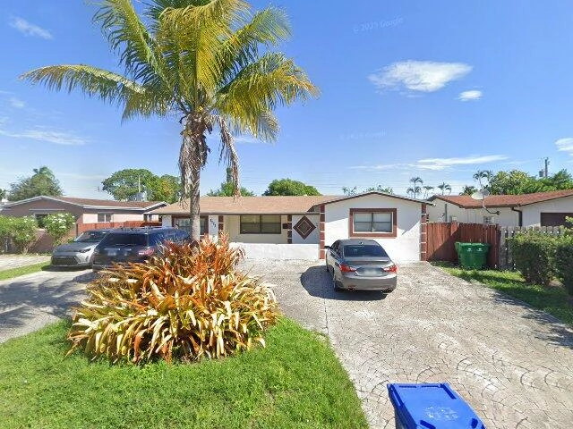 House image located at Hollywood, FL 33023