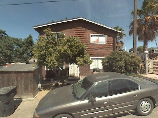 House image located at Oakdale, CA 95361