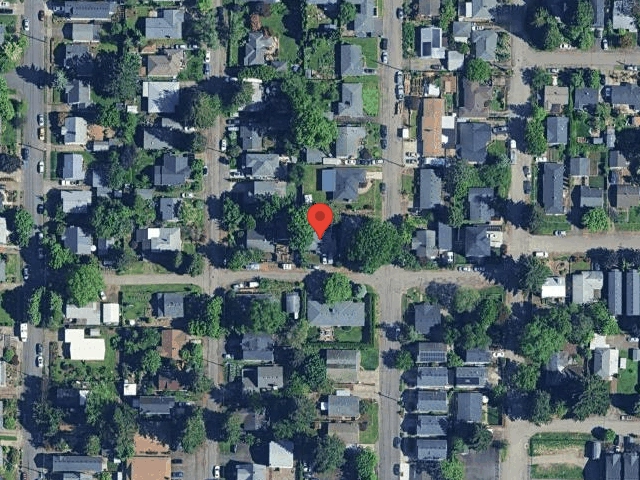 House image located at Portland, OR 97216